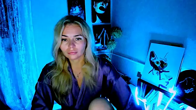 LoraBoyar online show from July 2026 06:28:01 PM