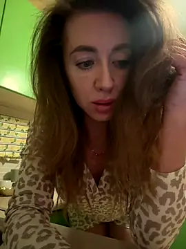 Snapshot of MarinaDiva11_74 chatting on November 2025 07:58:01 PM MarinaDiva11 74 online show from November 2025 07:58:01 PM