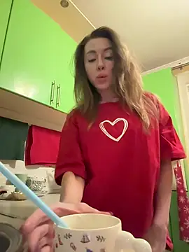 Snapshot of MarinaDiva11_74 chatting on February 2026 08:18:01 PM MarinaDiva11 74 online show from February 2026 08:18:01 PM