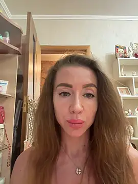 Snapshot of MarinaDiva11_74 chatting on June 2026 08:47:01 PM MarinaDiva11 74 online show from June 2026 08:47:01 PM