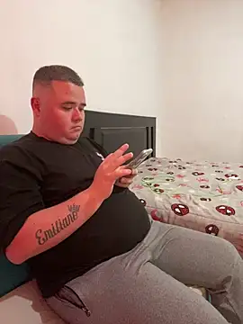 Snapshot of Chimbo-1996 chatting on September 2025 06:18:02 PM Chimbo-1996 online show from September 2025 06:18:02 PM