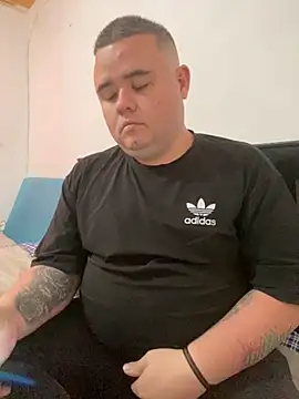 Snapshot of Chimbo-1996 chatting on September 2025 08:58:01 PM Chimbo-1996 online show from September 2025 08:58:01 PM