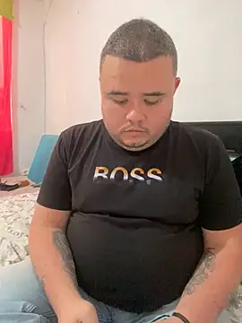 Snapshot of Chimbo-1996 chatting on October 2025 08:50:02 PM Chimbo-1996 online show from October 2025 08:50:02 PM