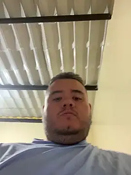 Snapshot of Chimbo-1996 chatting on January 2026 04:05:01 AM Chimbo-1996 online show from January 2026 04:05:01 AM