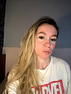 Snapshot of BritgetPsychol chatting on November 2025 03:07:01 AM BritgetPsychol online show from November 2025 03:07:01 AM