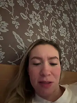 Snapshot of BritgetPsychol chatting on December 2025 11:20:01 PM BritgetPsychol online show from December 2025 11:20:01 PM