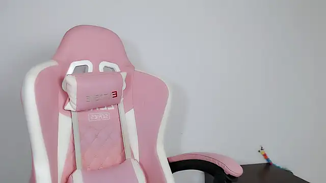 Cam-Ly online show from September 2025 04:12:02 PM