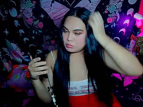 Snapshot of YourThicc_bella chatting on May 2026 11:17:01 AM YourThicc bella online show from May 2026 11:17:01 AM