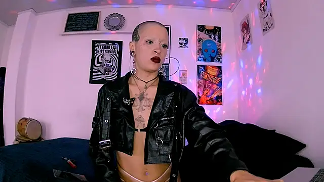 plutonbluemooon333 online show from April 2026 10:29:01 PM