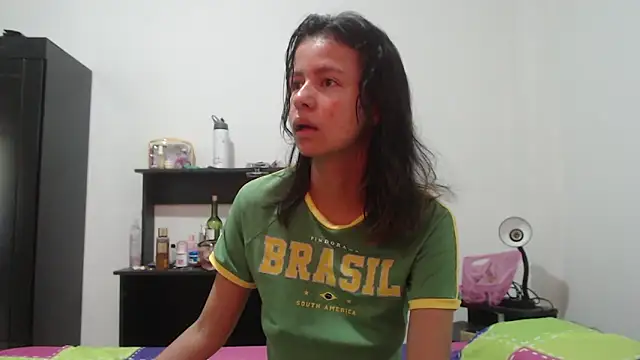 nathaly jones  online show from May 2026 12:22:02 PM