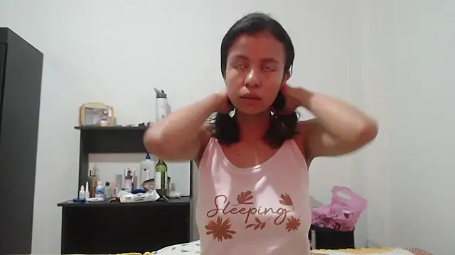 nathaly jones  online show from May 2026 12:23:01 PM