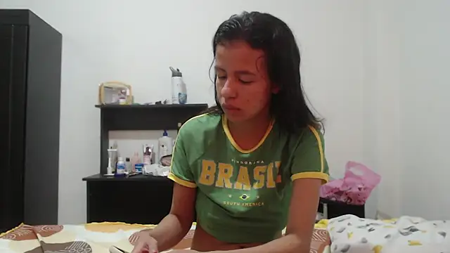 nathaly jones  online show from May 2026 12:13:01 PM