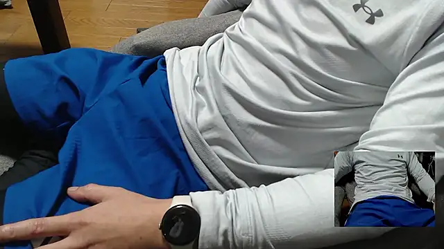 Snapshot of Yasu2000 chatting on December 2025 01:56:02 AM Yasu2000 online show from December 2025 01:56:02 AM