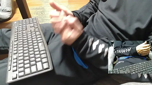 Snapshot of Yasu2000 chatting on January 2026 06:07:02 AM Yasu2000 online show from January 2026 06:07:02 AM