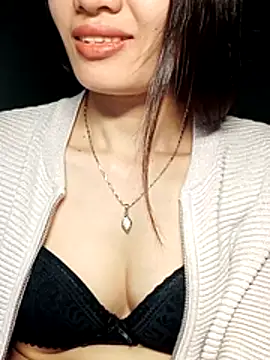 Hinna x online show from November 2025 02:32:01 PM