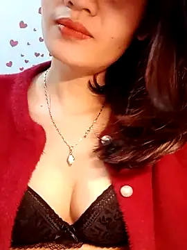 Hinna x online show from March 2026 10:17:03 PM