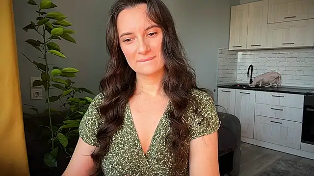 Snapshot of Luna_Raee chatting on September 2025 07:55:02 AM Luna Raee online show from September 2025 07:55:02 AM