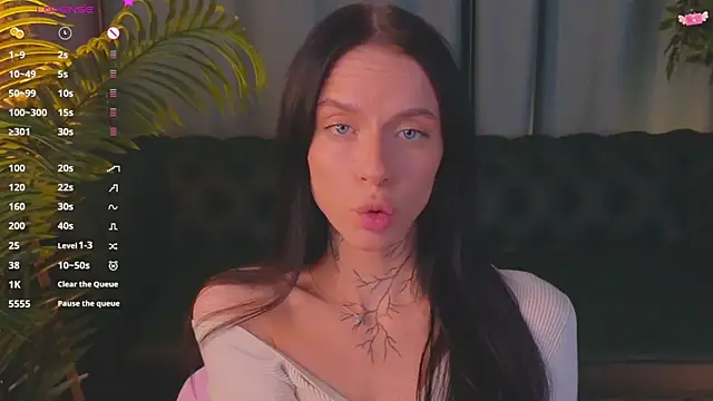 livia starwars online show from November 2025 09:53:01 PM