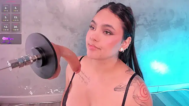 spicymonroe online show from July 2026 04:23:01 PM