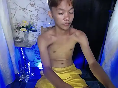 Snapshot of Innocentfucker chatting on September 2025 05:11:02 AM Innocentfucker online show from September 2025 05:11:02 AM