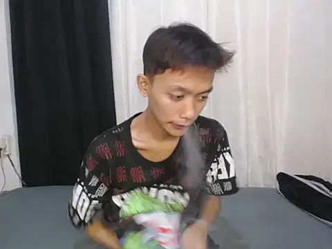 Snapshot of Innocentfucker chatting on February 2026 02:40:02 PM Innocentfucker online show from February 2026 02:40:02 PM