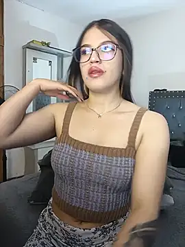 Snapshot of asumi_18 chatting on July 2026 11:37:02 AM asumi 18 online show from July 2026 11:37:02 AM