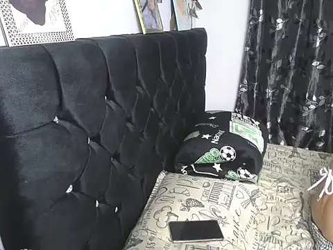 Snapshot of melen_xiomi08 chatting on October 2025 01:25:02 AM melen xiomi08 online show from October 2025 01:25:02 AM