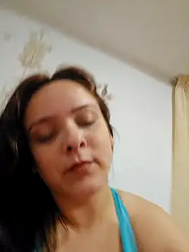 ARALUNAA online show from December 2025 10:36:01 PM