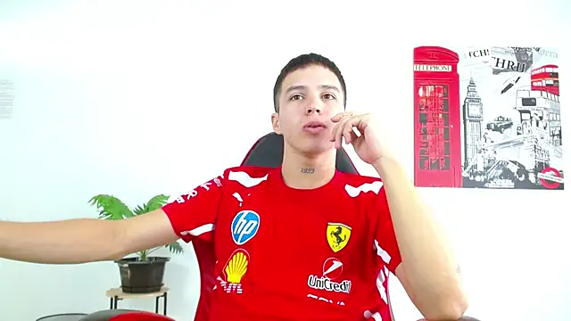 Cumandres18 online show from November 2025 02:06:02 PM