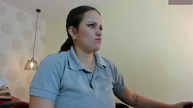 Snapshot of GIANAMILLER6 chatting on September 2025 12:15:02 PM GIANAMILLER6 online show from September 2025 12:15:02 PM