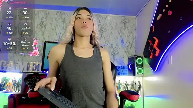 Madison Mujica online show from October 2025 11:21:02 AM