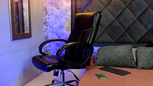 Apolo rousse1 online show from September 2025 08:54:02 PM