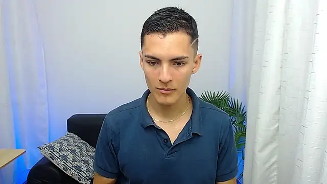 Matiius18 online show from October 2025 02:14:02 PM