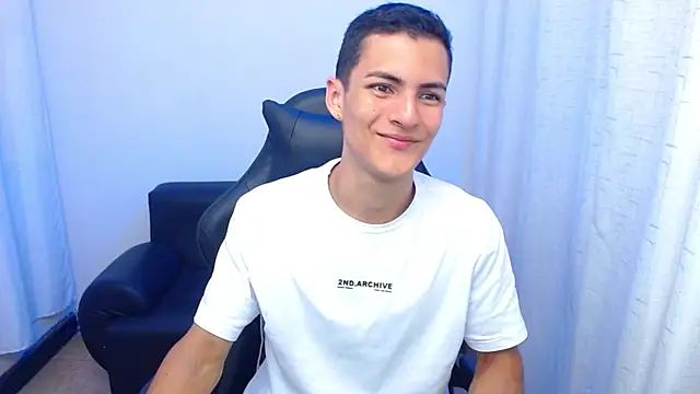 Matiius18 online show from February 2026 01:51:01 PM