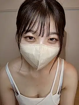 Snapshot of Sakura-japanese- chatting on May 2026 12:35:02 PM Sakura-japanese- online show from May 2026 12:35:02 PM