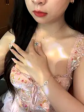 Snapshot of Nana_kute20 chatting on November 2025 04:09:01 PM Nana kute20 online show from November 2025 04:09:01 PM