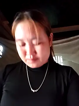 Snapshot of tthun1 chatting on April 2026 01:03:01 AM tthun1 online show from April 2026 01:03:01 AM