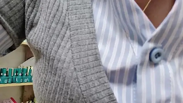 Snapshot of MichiLovely chatting on September 2025 09:11:01 AM MichiLovely online show from September 2025 09:11:01 AM