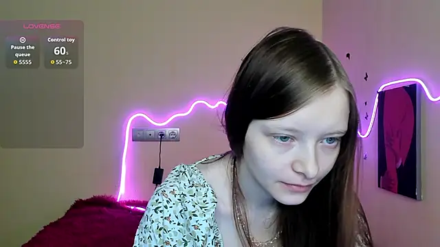 AliceHaris online show from September 2025 01:08:02 AM