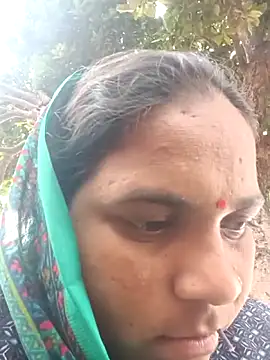 Snapshot of Radha_hotx chatting on October 2025 07:47:02 AM Radha hotx online show from October 2025 07:47:02 AM