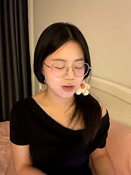 Ella-A9 online show from September 2025 04:39:01 PM