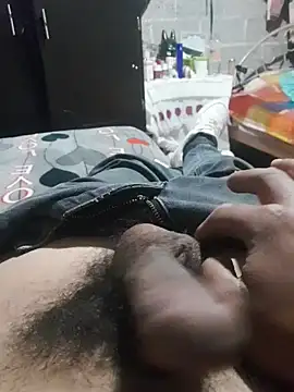 Snapshot of jann1900 chatting on February 2026 01:53:02 AM jann1900 online show from February 2026 01:53:02 AM