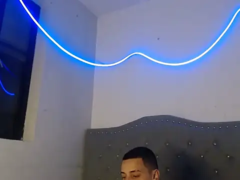 xalejo max online show from September 2025 09:28:02 PM