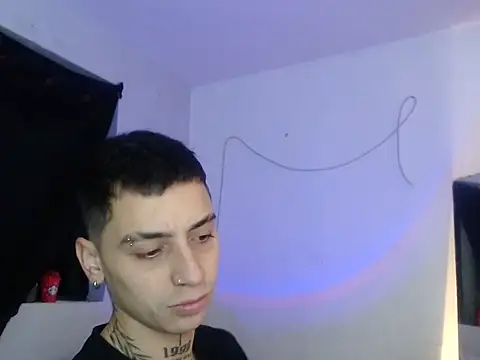 Snapshot of xalejo_max chatting on November 2025 07:24:01 PM xalejo max online show from November 2025 07:24:01 PM