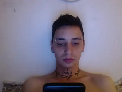 Snapshot of xalejo_max chatting on November 2025 02:06:01 PM xalejo max online show from November 2025 02:06:01 PM