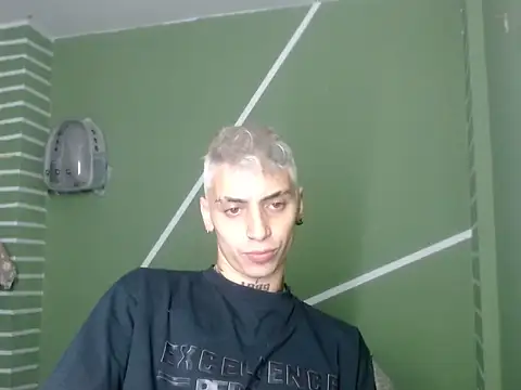 Snapshot of xalejo_max chatting on January 2026 12:05:02 AM xalejo max online show from January 2026 12:05:02 AM