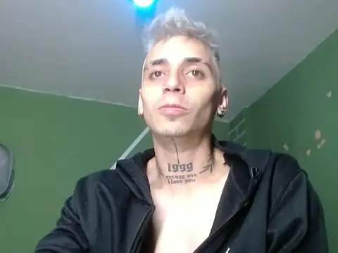 Snapshot of xalejo_max chatting on January 2026 11:31:01 PM xalejo max online show from January 2026 11:31:01 PM