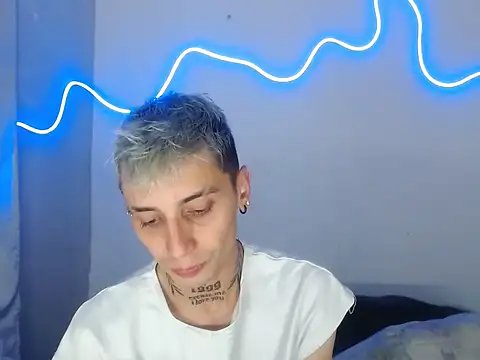 Snapshot of xalejo_max chatting on February 2026 07:32:02 PM xalejo max online show from February 2026 07:32:02 PM