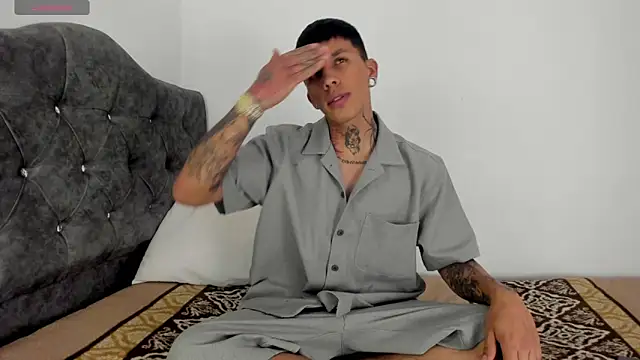 Savajelust online show from November 2025 07:48:02 PM