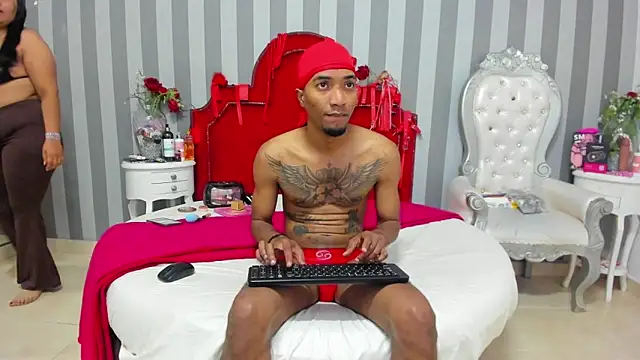 CaroyAndy online show from March 2026 12:32:01 PM